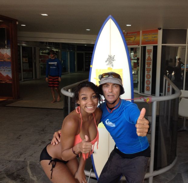 Surfing lesson Gold Coast