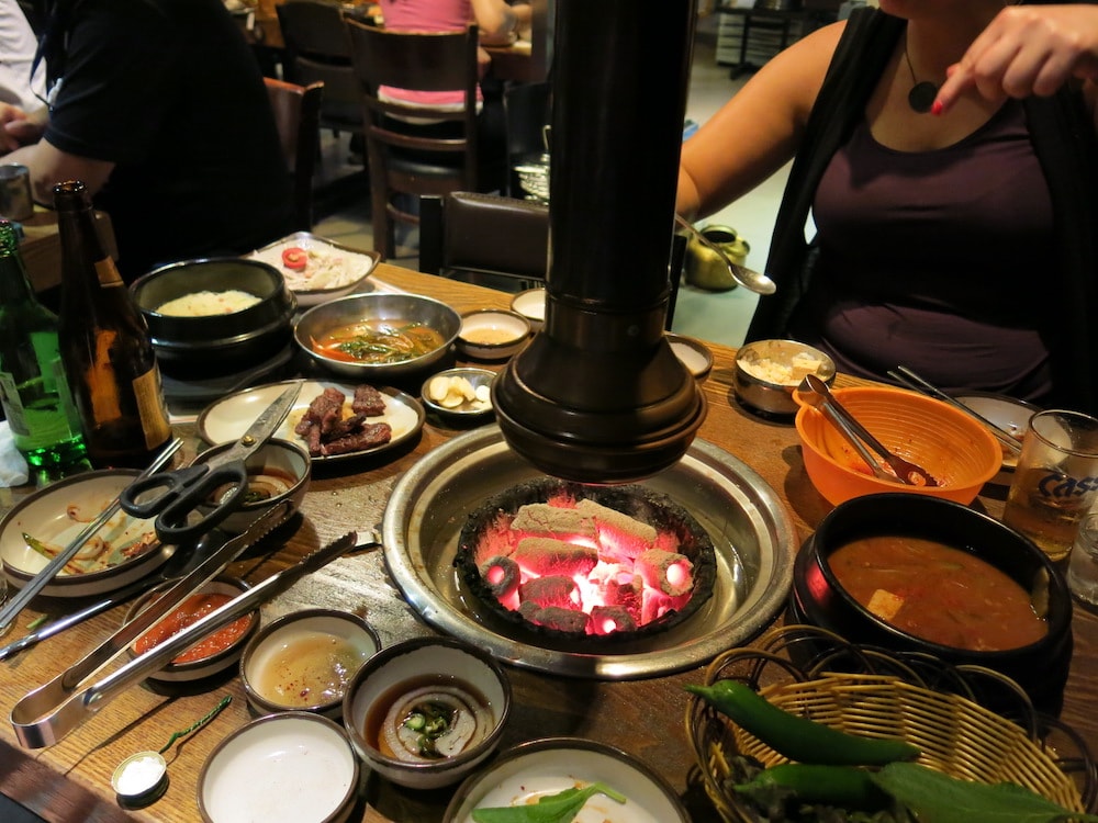 https://teanabroad.org/wp-content/uploads/2018/02/Korea-BBQ-min.jpg