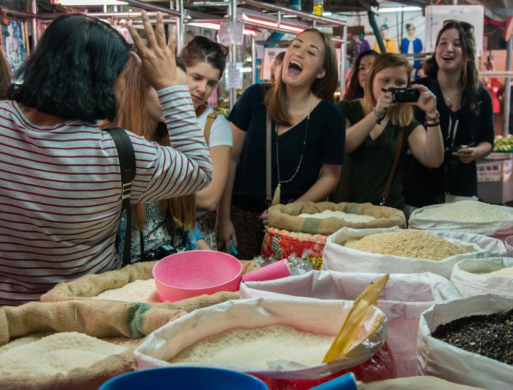 Learning Thai names for things at markets