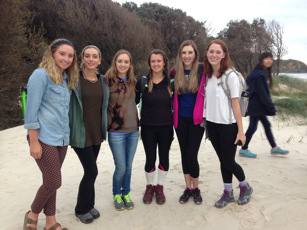 Summer study abroad students in Byron Bay Australia